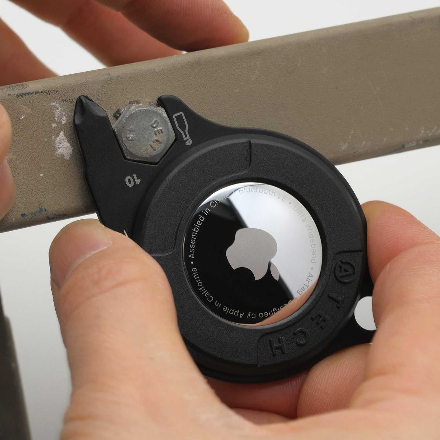 AirTag Multitool