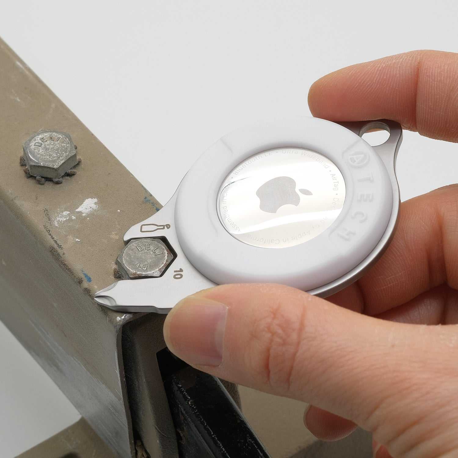 AirTag Multitool